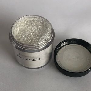 MAC Pigment Reflects Gold 7.5 g